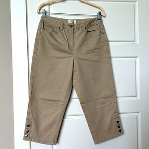 Talbots Women’s Petites - Capri pants - Beige Size 6P.